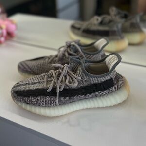 Adidas Yeezy Boost 350 Zion - Cream, Gray, and Black. Size 6 1/2US W.